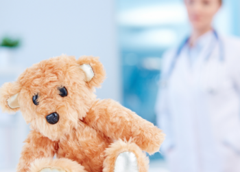 Especialistas alertam para a importância do pré-natal, do ecocardiograma fetal e do teste do coraçãozinho no diagnóstico da cardiopatia congênita.