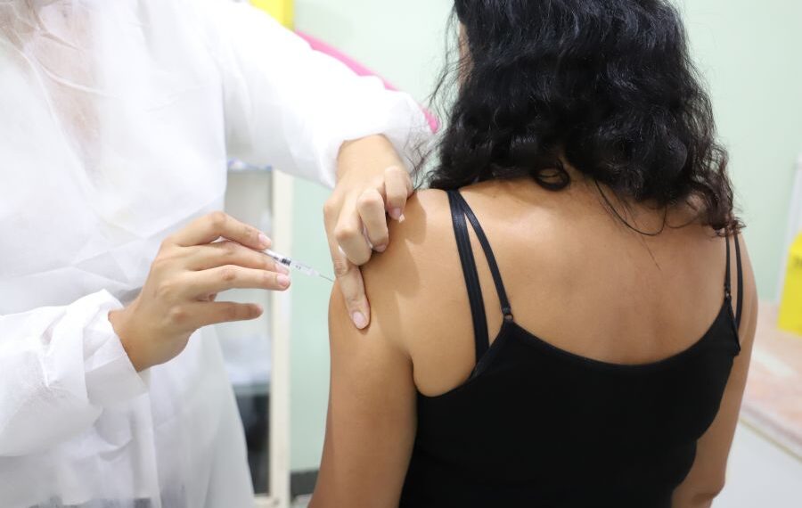 Campanha de multivacinação segue até 1º de setembro em Campos dos Goytacazes.