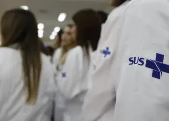 Enamed 2026 abre inscrições para estudantes de medicina e médicos formados. Prova será aplicada em setembro e poderá valer para seleção do Enare.