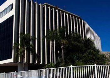 Terceira convocação do Projeto Sem Fronteira orienta aprovados sobre comparecimento e documentação obrigatória.