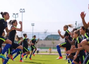Brasil feminino enfrenta os Estados Unidos e seleção masculina encara o Egito em amistosos preparatórios para futuras competições internacionais e Copas do Mundo.
