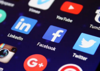 STF retoma julgamento sobre responsabilidade das redes sociais por conteúdos ilegais publicados por usuários. Facebook e Google pedem esclarecimentos sobre aplicação das novas regras.