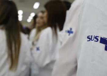 Inscrições para o Revalida, exame do Inep que revalida diplomas de medicina do exterior, terminam nesta terça-feira (23). Prova será aplicada em setembro.