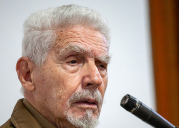 Ramiro Valdés, herói da Revolução Cubana e aliado histórico de Fidel Castro, morreu neste domingo aos 94 anos.
