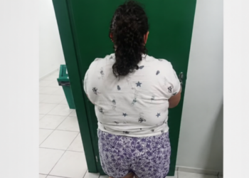 Polícia Civil prende mulher de 37 anos suspeita de fingir ser adolescente de 12 anos e enganar família em Joinville.