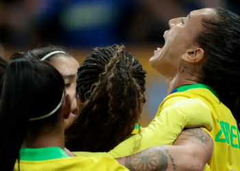 Brasil derrota os Estados Unidos por 2 a 1, de virada, em amistoso do futebol feminino disputado em São Paulo.