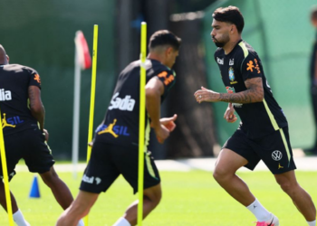Carlo Ancelotti iniciou a preparação da Seleção Brasileira para enfrentar o Haiti após empate com Marrocos na estreia da Copa.