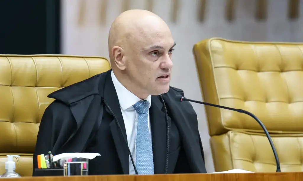 Edson Fachin afirma que Brasil deve preservar soberania após EUA classificarem PCC e Comando Vermelho como organizações terroristas. Entenda o caso.