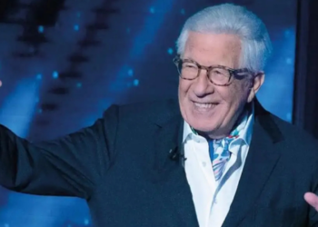 Peppino di Capri morreu aos 86 anos na Itália. Cantor de “Champagne” e “Roberta” deixa uma carreira marcada por sucessos, festivais e projeção internacional.
