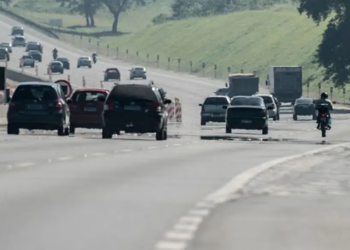 Motoristas passam a pagar novos valores de pedágio nas rodovias concedidas de São Paulo. Reajuste anual é de 4,72%, com exceções para o sistema Siga Fácil.