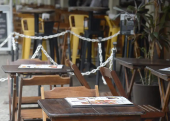 A Alerj aprovou o Diploma Abdias Nascimento para reconhecer espaços culturais e gastronômicos ligados à cultura negra no RJ, valorizando identidade e afroempreendedorismo.