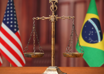 Estados Unidos iniciam audiência para discutir tarifas sobre produtos brasileiros. Decisão do governo norte-americano é esperada até 15 de julho.