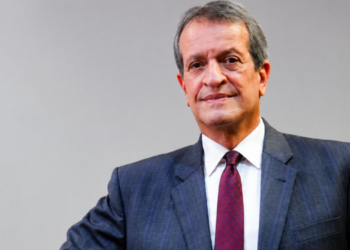 Valdemar Costa Neto afirma que articulação sobre emendas parlamentares é prática comum nos partidos. PF investiga suspeitas envolvendo recursos públicos.