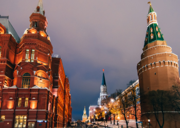 Universidades da Rússia ampliam cursos em inglês e outros idiomas para atrair estudantes estrangeiros interessados em graduação, mestrado e pesquisa.