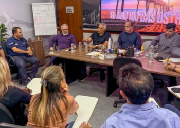 Rio das Ostras reúne gestores do Pronto-Socorro, Hospital Municipal e UPA para reorganizar fluxos e fortalecer a rede de urgência e emergência.