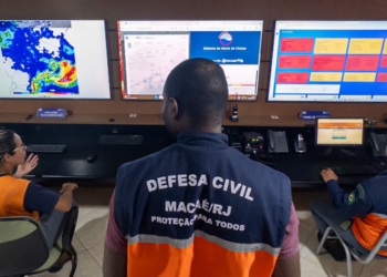 Defesa Civil de Macaé alerta para ventos moderados a fortes entre quarta e quinta-feira e orienta moradores sobre como evitar acidentes.