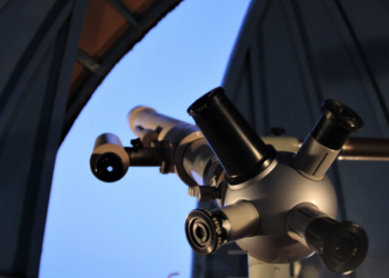 Telescópio Nancy Grace Roman, da NASA, é lançado ao espaço para estudar matéria escura, energia escura, bilhões de galáxias e milhares de exoplanetas.