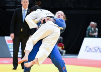 Brasil conquista três medalhas de bronze no primeiro dia do Grand Slam de Lausanne com Clarice Ribeiro, Michel Augusto e Rafaela Rodrigues.