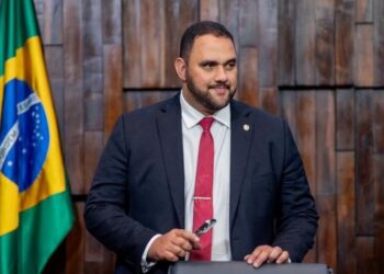 Thiago Rangel renuncia ao mandato na Alerj, mas prisão preventiva não é automaticamente alterada. Caso permanece sob análise judicial.
