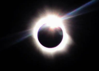Eclipse solar total acontece nesta quarta-feira (12) e poderá ser observado em partes do Hemisfério Norte. Saiba onde ver e como acompanhar com segurança.