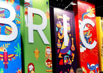 Países do BRICS estudam integrar sistemas de pagamentos instantâneos e utilizar moedas digitais para facilitar transações internacionais.