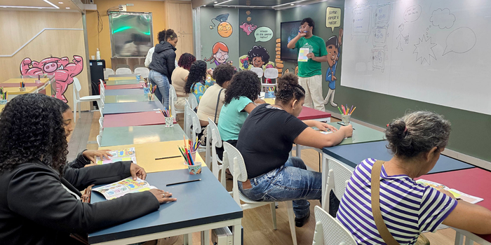 Macaé recebe até 3 de setembro o projeto “Na Quebrada do Cofrinho”, que ensina educação financeira a crianças e adolescentes com oficinas e histórias em quadrinhos.
