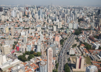 CMN aumenta em R$ 3 bilhões o limite de financiamentos para estados, municípios e Distrito Federal em 2026, ampliando o espaço para novos investimentos.
