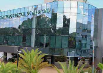 CFM autoriza o uso terapêutico do plasma rico em plaquetas, técnica que pode auxiliar no controle da dor, inflamação e recuperação de tecidos.