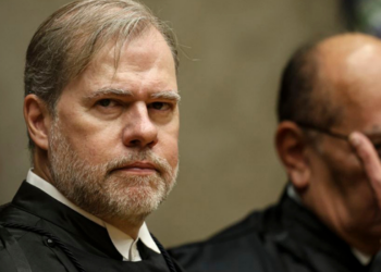 Dias Toffoli suspendeu a propaganda eleitoral de Wilson Grassi na internet e os repasses do Fundo Eleitoral. Candidato também fica fora de debates.