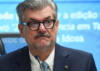 STJ julga processo administrativo disciplinar contra o ministro Marco Buzzi. Defesa apresentou laudo médico, e MPF pede aposentadoria compulsória.
