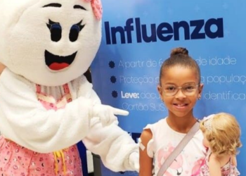 Rio das Ostras realiza neste sábado (9) vacinação gratuita contra gripe e HPV no Shopping Plaza. Confira quem pode se vacinar e quais documentos levar.