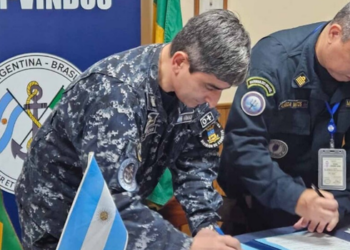 Argentina autoriza entrada da Marinha do Brasil para o exercício Fraterno XXXIX, mantendo a cooperação militar entre os dois países apesar da crise diplomática.