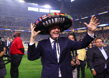 FIFA reconhece falhas na proposta de criação da FIFA Forward Enterprise, pede desculpas às federações e promete esclarecer o caso em relatório.