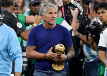 Jorge Messi, pai de Lionel Messi, morreu aos 68 anos neste sábado (8). Ele acompanhou a carreira do jogador desde a infância e atuou como seu representante.