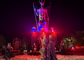 Estátua de 11 metros instalada em templo de quimbanda em Taíba, no Ceará, possui licenças ambientais e alvará de construção, segundo a prefeitura.