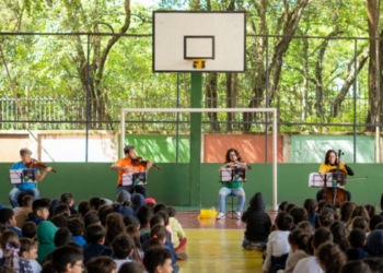 Projeto leva música, teatro e a obra de Villa-Lobos a cinco escolas de Macaé entre os dias 24 e 28.