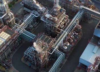 Justiça do Rio decretou a falência de quatro empresas do Grupo Refit, incluindo a antiga Refinaria de Manguinhos, na Zona Norte da capital.