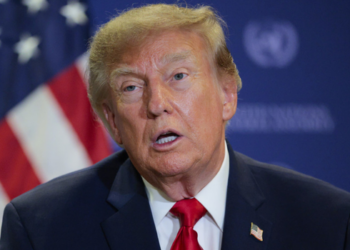 Trump defende atuação militar dos EUA contra cartéis e pressiona países da América Latina em discurso na ONU; Lula critica interferências externas.