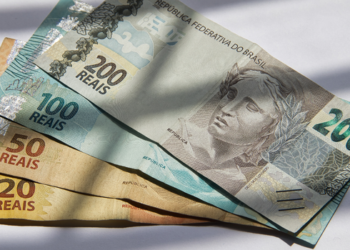 Governo reduz contenção do Orçamento de 2026 para R$ 16,1 bilhões e acomoda reajuste de 15% do Bolsa Família.