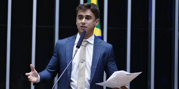TSE determina que Nikolas Ferreira remova publicação sobre fala de Lula em até 24 horas. Decisão também proíbe republicação do conteúdo.