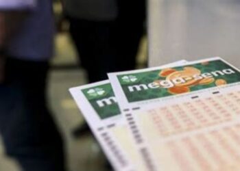 Mega-Sena acumula após ninguém acertar as seis dezenas do concurso 3.057. Próximo sorteio, na terça-feira (15), terá prêmio estimado em R$ 95 milhões.