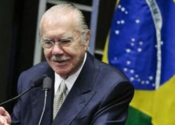 José Sarney, de 96 anos, passa por novos exames em São Paulo após receber alta de internação por pneumonia em São Luís, no Maranhão.