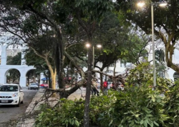 Frente fria se aproxima do Rio e aumenta o risco de chuva e ventania. Veja a previsão para esta quarta-feira (30).