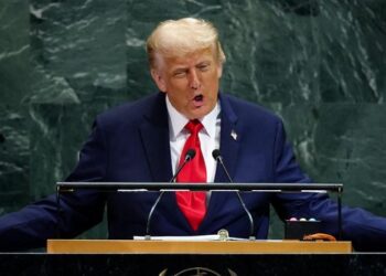 Cuba e Irã deixam plenário da ONU durante discurso de Trump, que defendeu ações militares e fez novas declarações sobre os dois países.