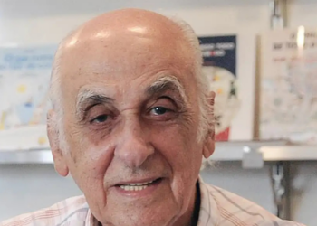 Zuenir Ventura morre aos 95 anos, vítima de pneumonia. Jornalista e escritor era membro da ABL e autor de obras como “1968” e “Cidade Partida”.