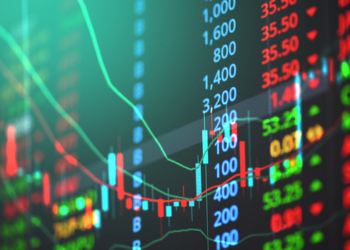 Ibovespa sobe 3,05% e chega a 185 mil pontos, enquanto dólar recua para R$ 5,10. Petróleo avança com tensão entre EUA e Irã.
