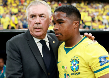 Carlo Ancelotti convoca 26 jogadores para os próximos amistosos do Brasil contra Austrália e Índia, iniciando um novo ciclo após a Copa.
