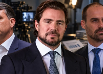 PF investiga a origem dos recursos usados em “Dark Horse”, filme sobre Jair Bolsonaro, e apura possível uso irregular de dinheiro público na produção.