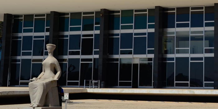 1. Proibição das bets atinge licenças estaduais e coloca frente a frente competência federal e autonomia reconhecida pelo STF.