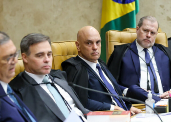 Mensagens atribuídas a ministros do STF revelam discussões entre Gilmar Mendes, Kassio Nunes Marques e Luiz Fux em meio ao caso Banco Master.